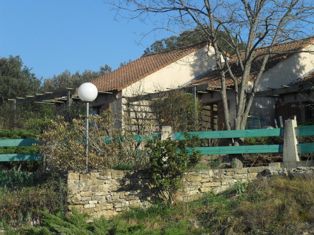 Hotel Les Terrasses De L'Ardeche Salavas Exterior foto